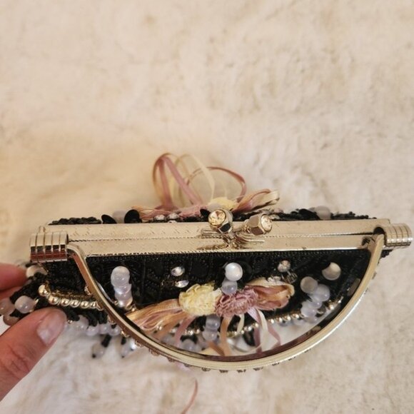 Beaded Handbag Black & White Clutch Purse No Strap - Picture 8 of 13